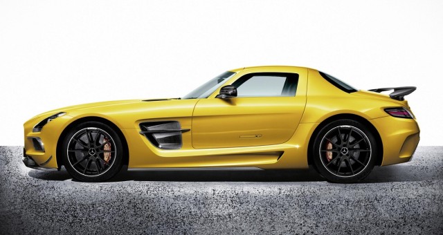 Mercedes 2014 SLS AMG Black Series (4).jpg